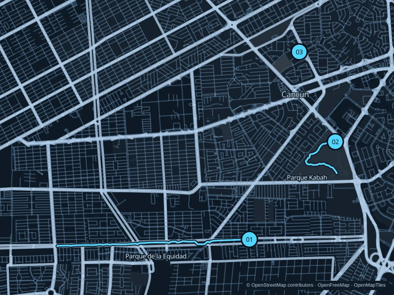 Map of Cancún with three numbered running-route starts.