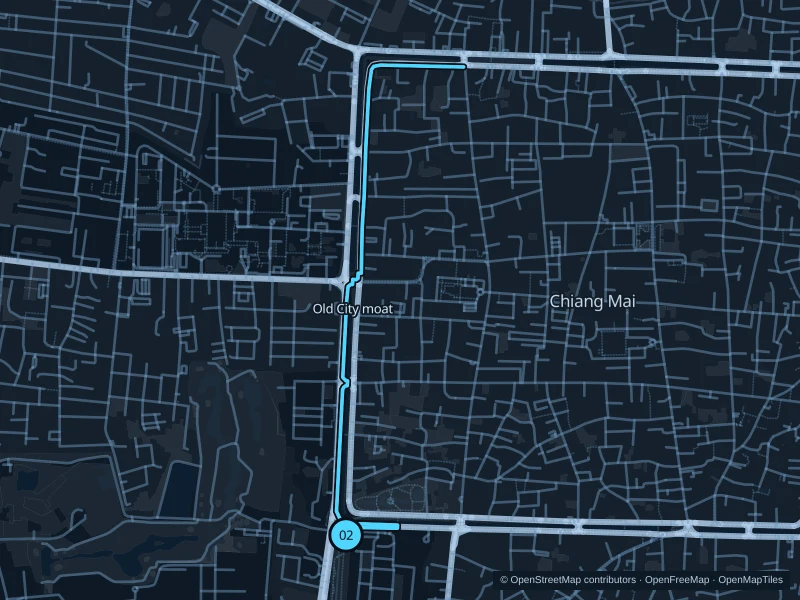 Map of the 4.7 km Old City · western moat paths run, with start and finish marked 02.
