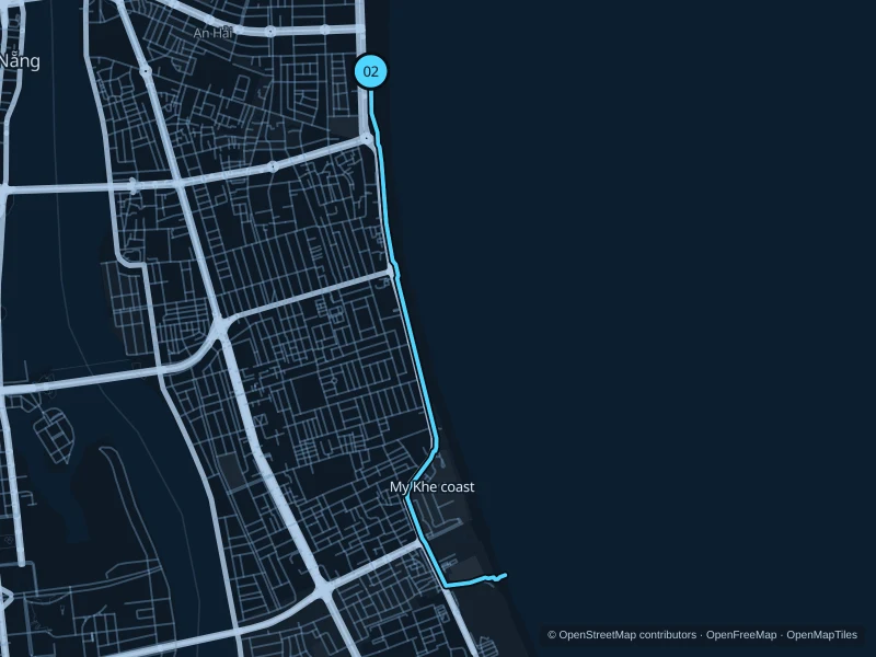 Map of the 7.7 km My Khe · coastal footways run, with start and finish marked 02.