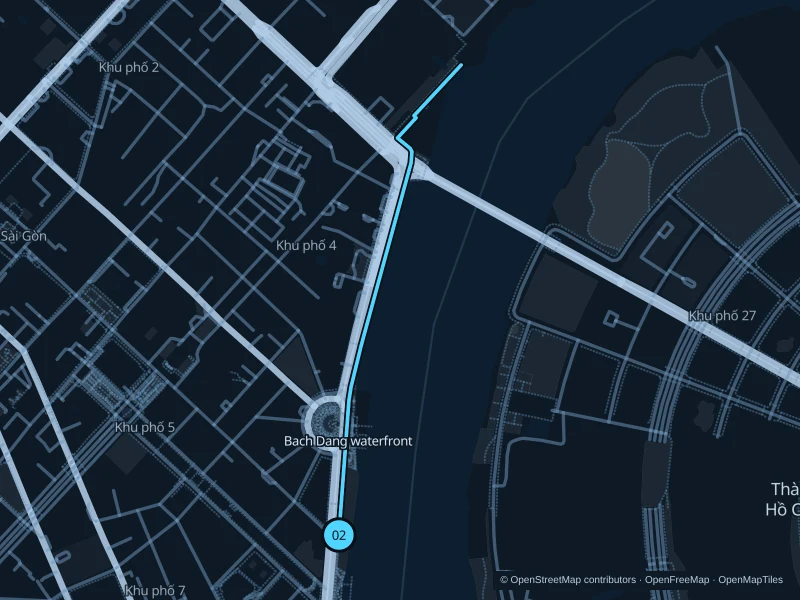 Map of the 2.4 km Bach Dang · Saigon River promenade run, with start and finish marked 02.