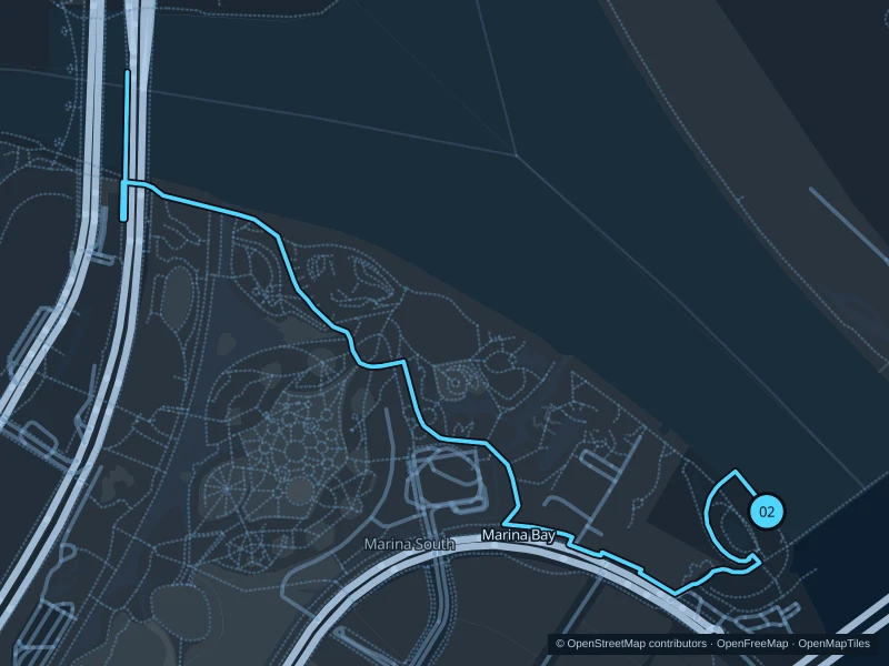 Map of the 4.3 km Marina Bay waterfront run, with start and finish marked 02.